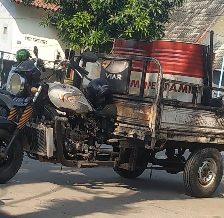 Armada yang tidak layak untuk mengangkut limbah B3 merebak dikota Semarang 