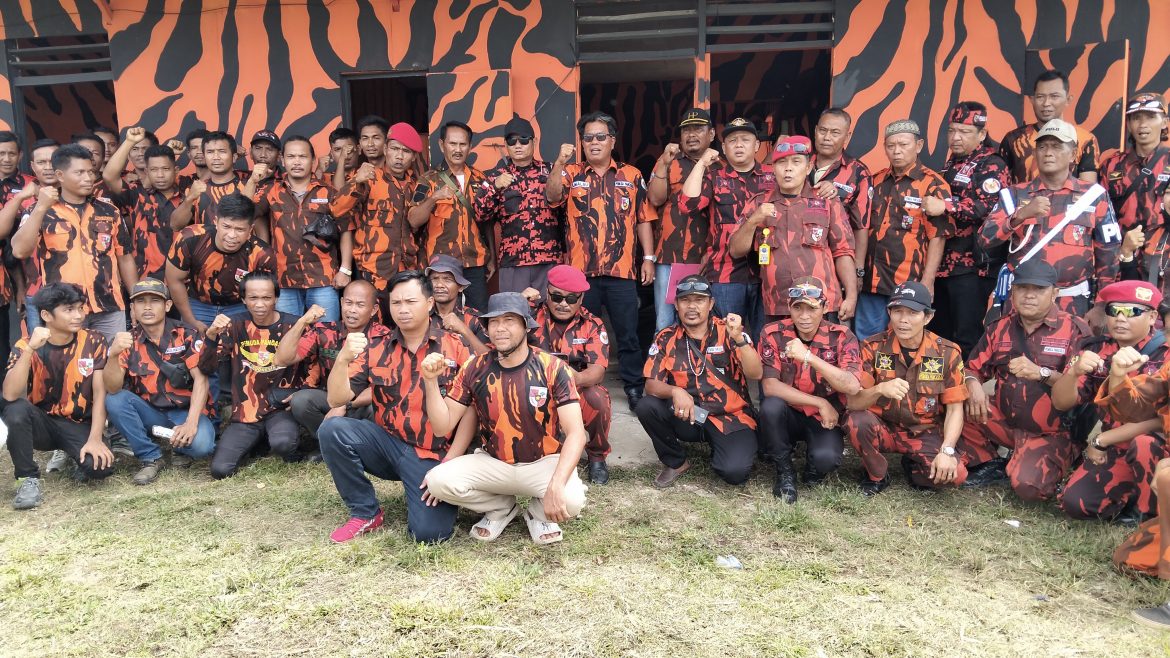 “Rokan Hulu Semakin Solid: Penyerahan SK Komando Inti Mahatidana Perkuat Pemuda Pancasila”