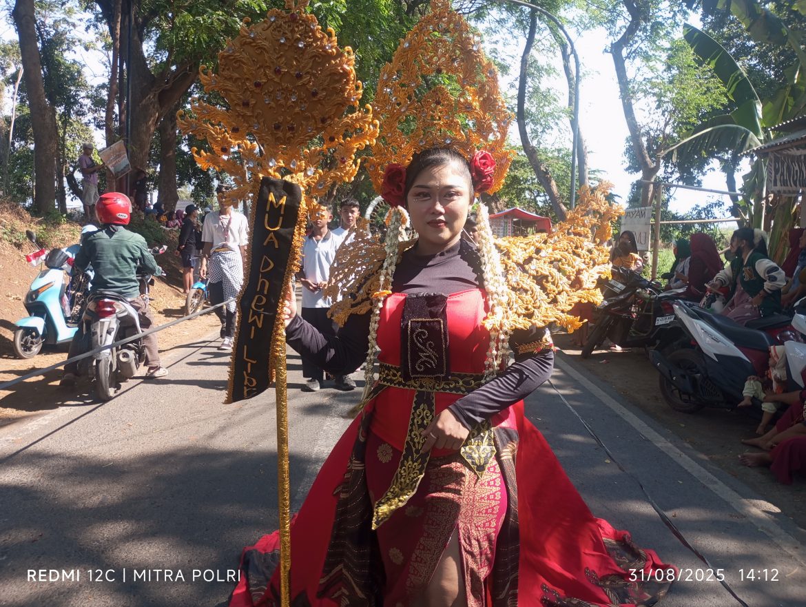 memeriahkan HUT RI ke 80 masyarakat Parasan Karnaval 