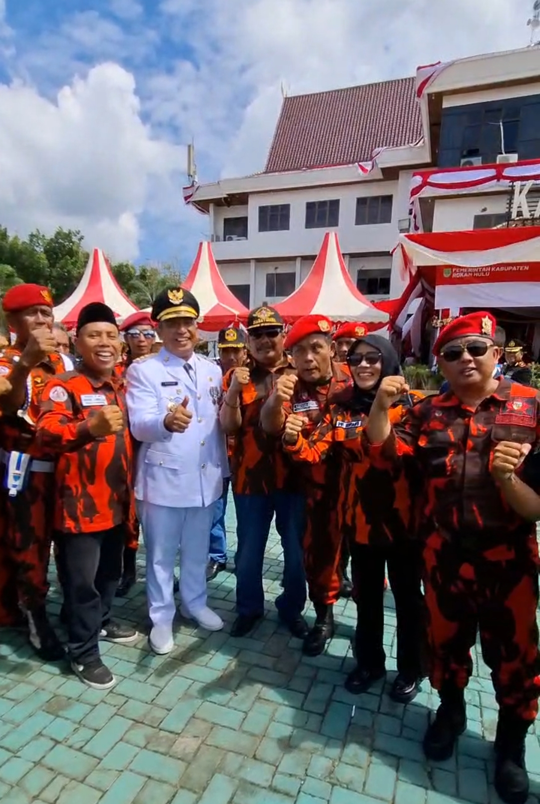 *Bupati Rokan Hulu Berorasi Bersama KOTI Mahatidana Pemuda Pancasila dalam Peringatan HUT RI ke-80*