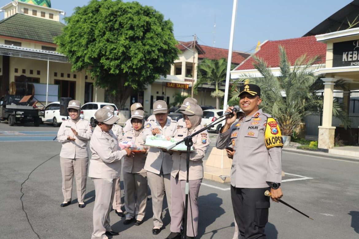 ASN Polres Kediri Berikan Ucapan Selamat HUT Polwan ke-77