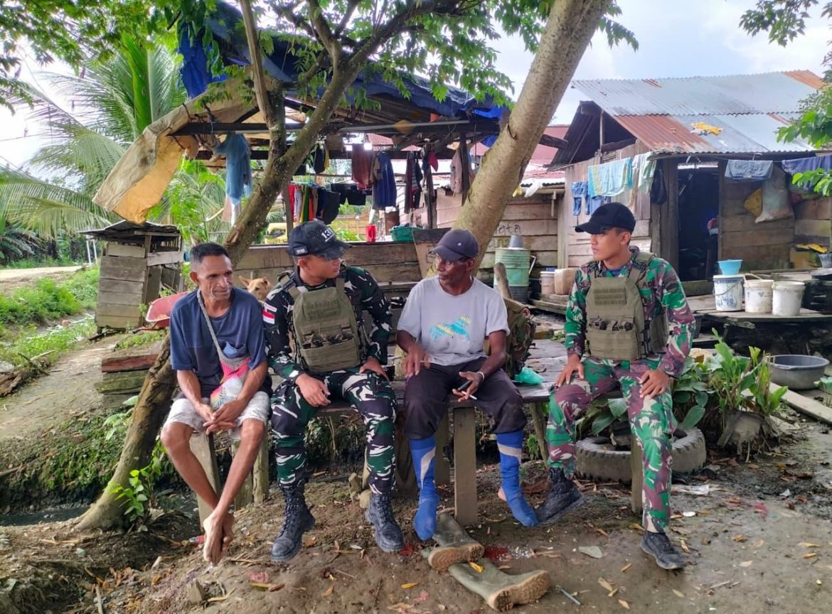 Satgas Yonif 131 Peduli Kesehatan Warga Perbatasan Papua