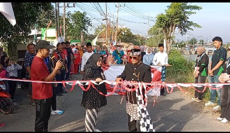Karnaval Warga Desa Tempel Meriahkan HUT 17 Agustus 2025.