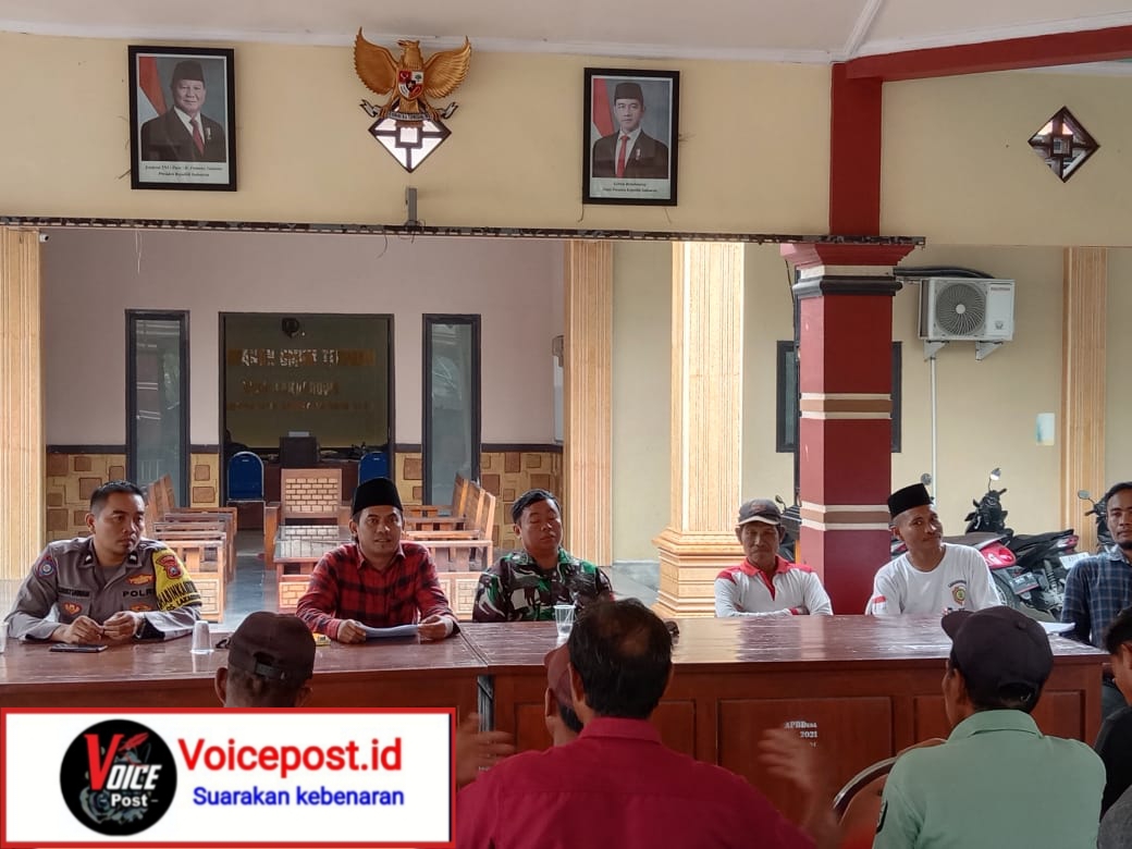 Warga Dua Dusun di Lakardowo Marah Dan Geruduk Balai Desa. Tuntut PT KIN