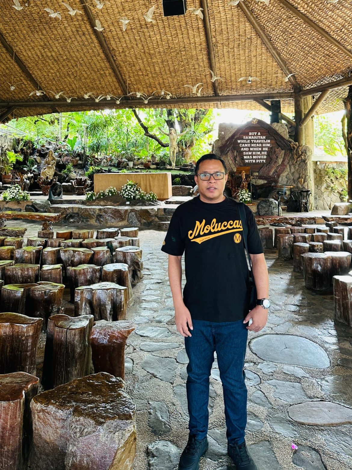 Gema Renungan dari Manila: Memeluk Kesederhanaan Iman di Tengah Riuk Dunia