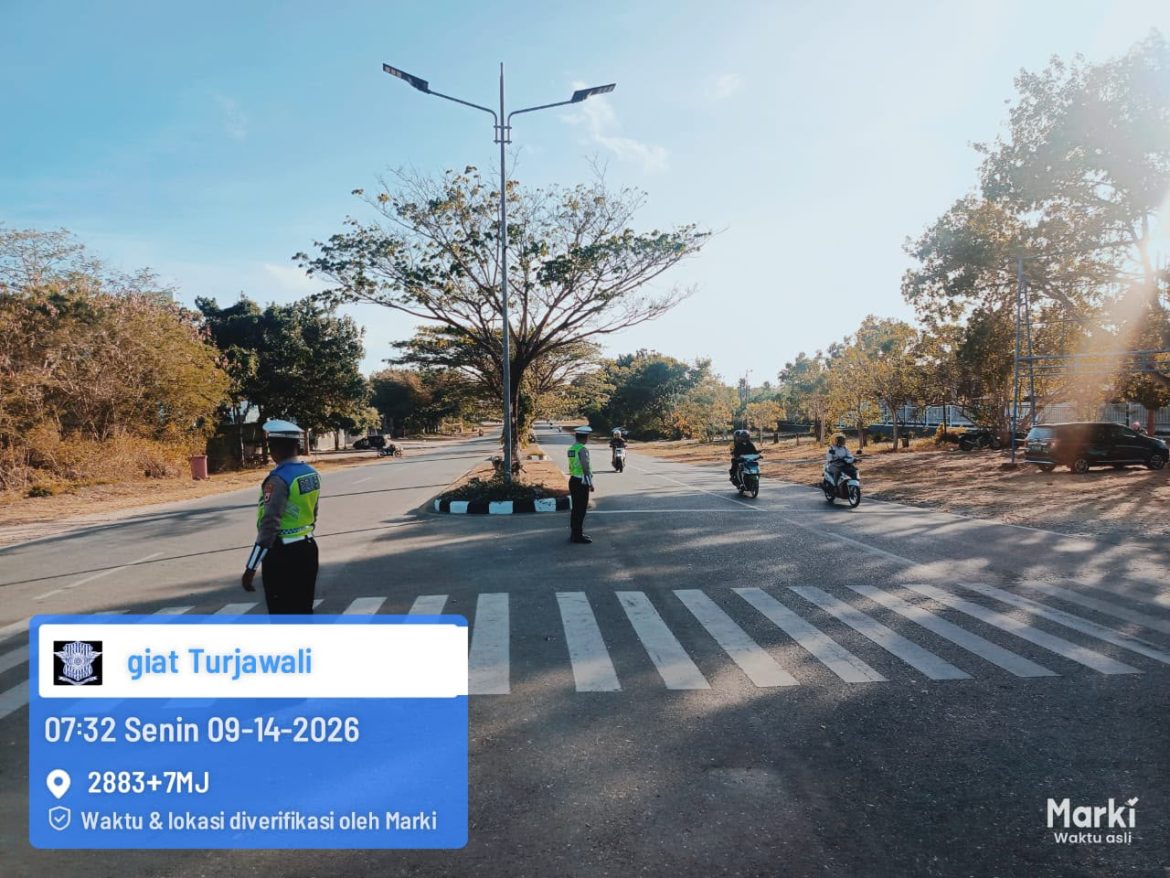 Sat Lantas Polres Kepulauan Tanimbar Optimalkan Pengaturan Jalan Pagi Harinya