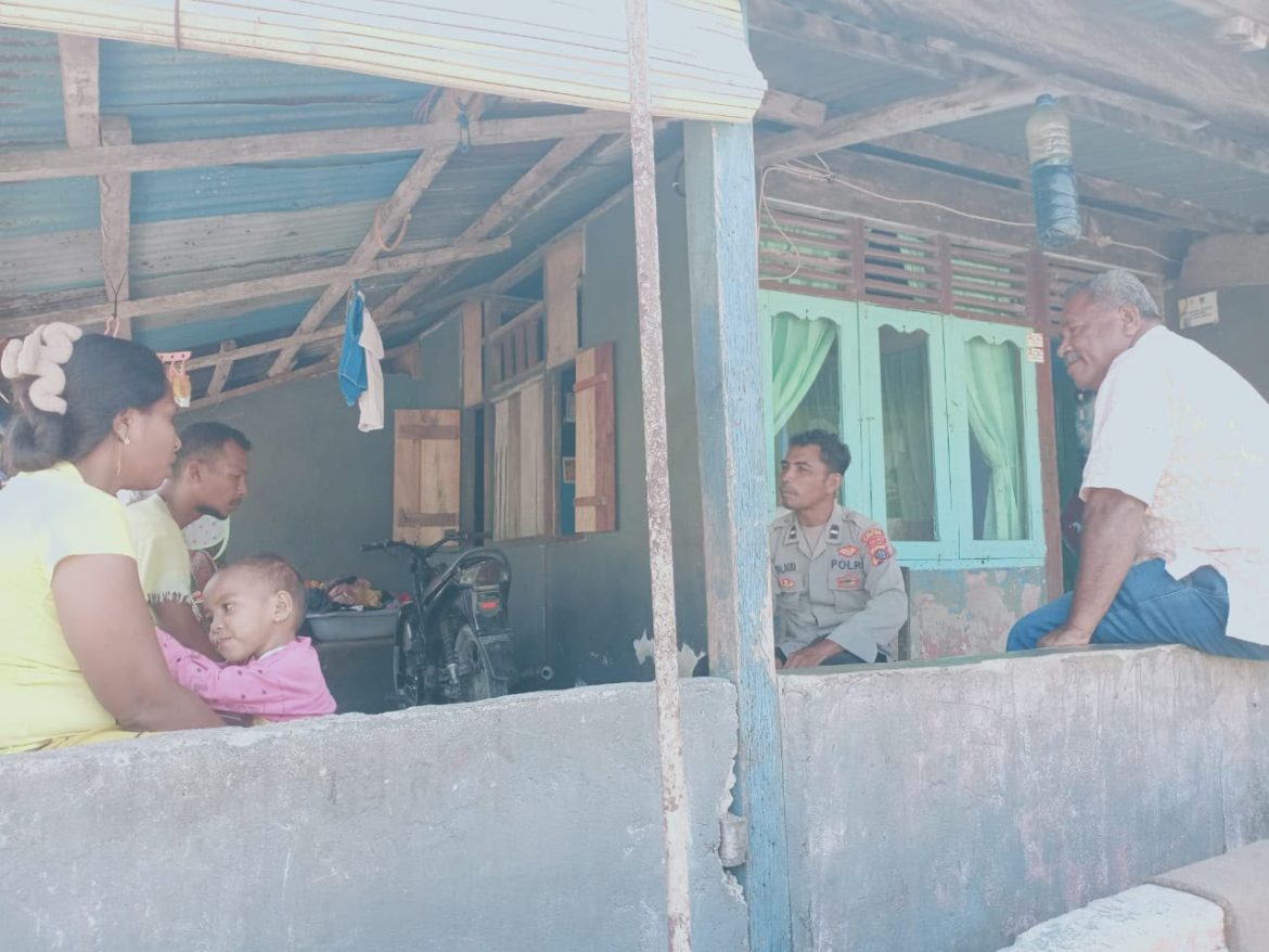 Jaga Situasi Kondusif Siang Hari, Polsek Fordata Intensifkan Patroli Dialogis