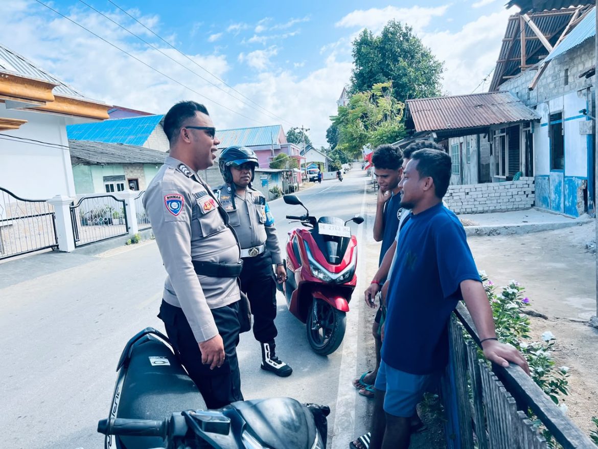 Antisipasi Gangguan Kamtibmas Siang Hari, Polsek Selaru Intensifkan Patroli Dialogis di Desa Adaut