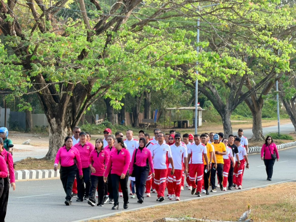 Semarak HUT Lalu Lintas Bhayangkara ke-71, Polres Kepulauan Tanimbar Gelar Olahraga Bersama untuk Pererat Soliditas