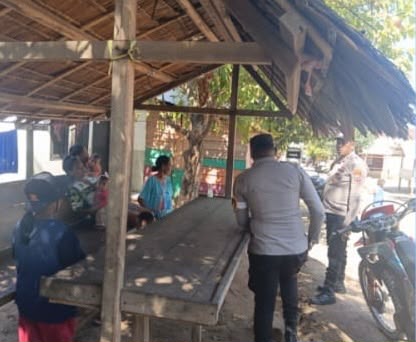 Optimalkan Kamtibmas di Siang Hari, Polsek Selaru Tingkatkan Patroli Dialogis di Wilayah Adaut