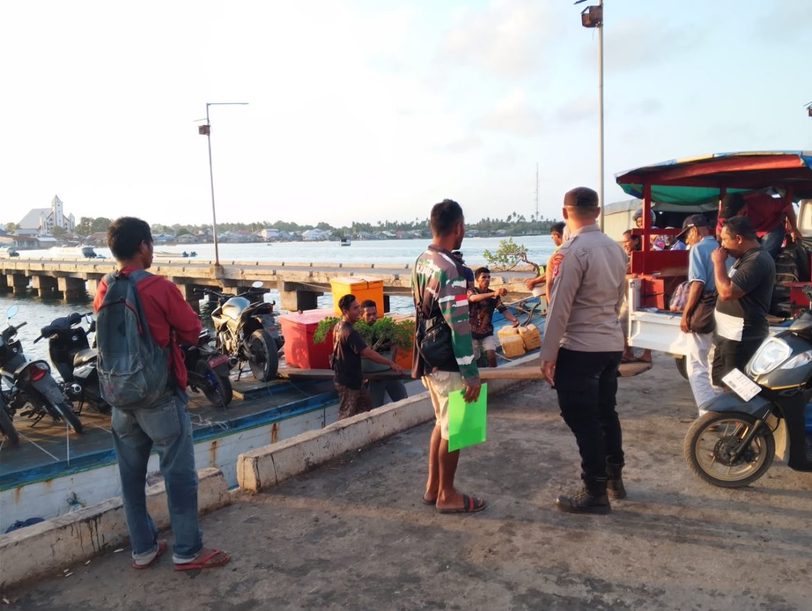 Optimalkan Keamanan Pelayaran, Danpos KP3 Pelabuhan Adaut Perketat Pengawasan Barang Bawaan Penumpang
