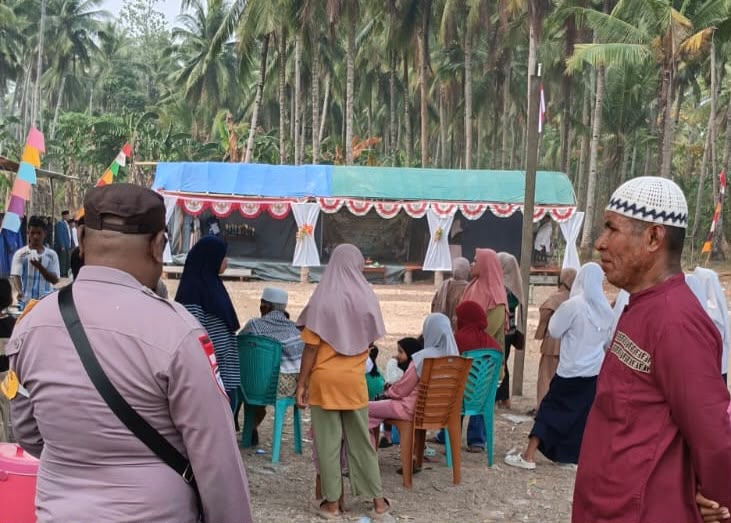 Bhabinkamtibmas Desa Kilon Amankan Peringatan Hari Santri Nasional dan Pelantikan Majelis Taklim