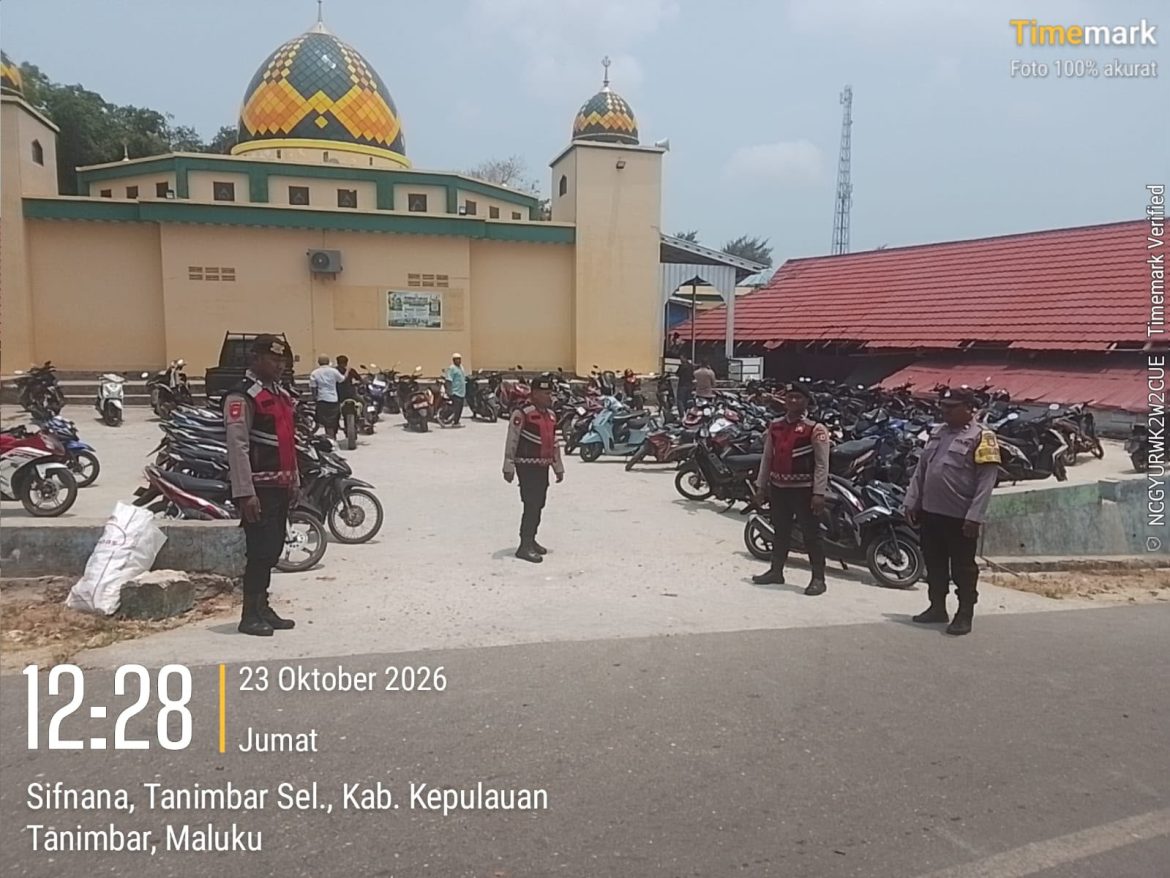 Pastikan Rasa Aman Jamaah, Sat Samapta Polres Kepulauan Tanimbar Intensifkan Pengamanan Shalat Jumat