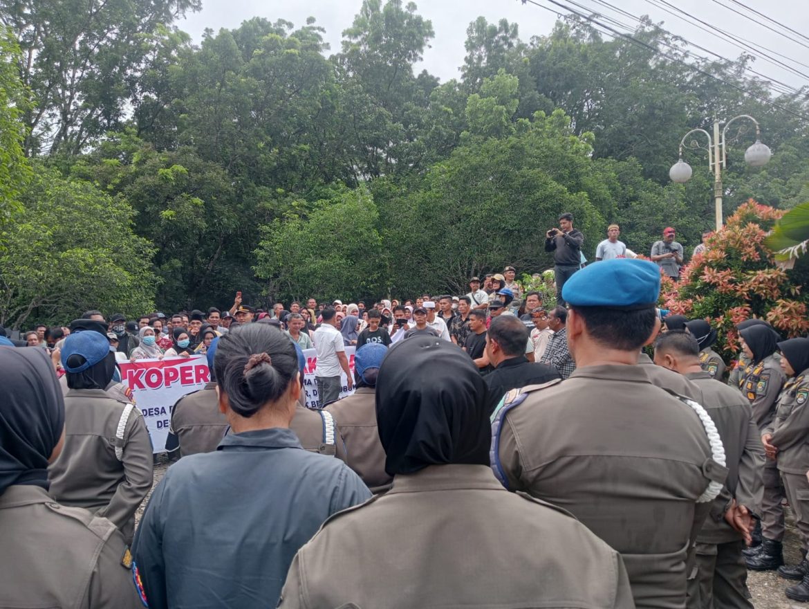 “Warga lima desa Datangi BPN Rohul tuntut kepastian Plasma 20 persen pada PT.SAI yang belum terkabul sejak tahun 2018.”