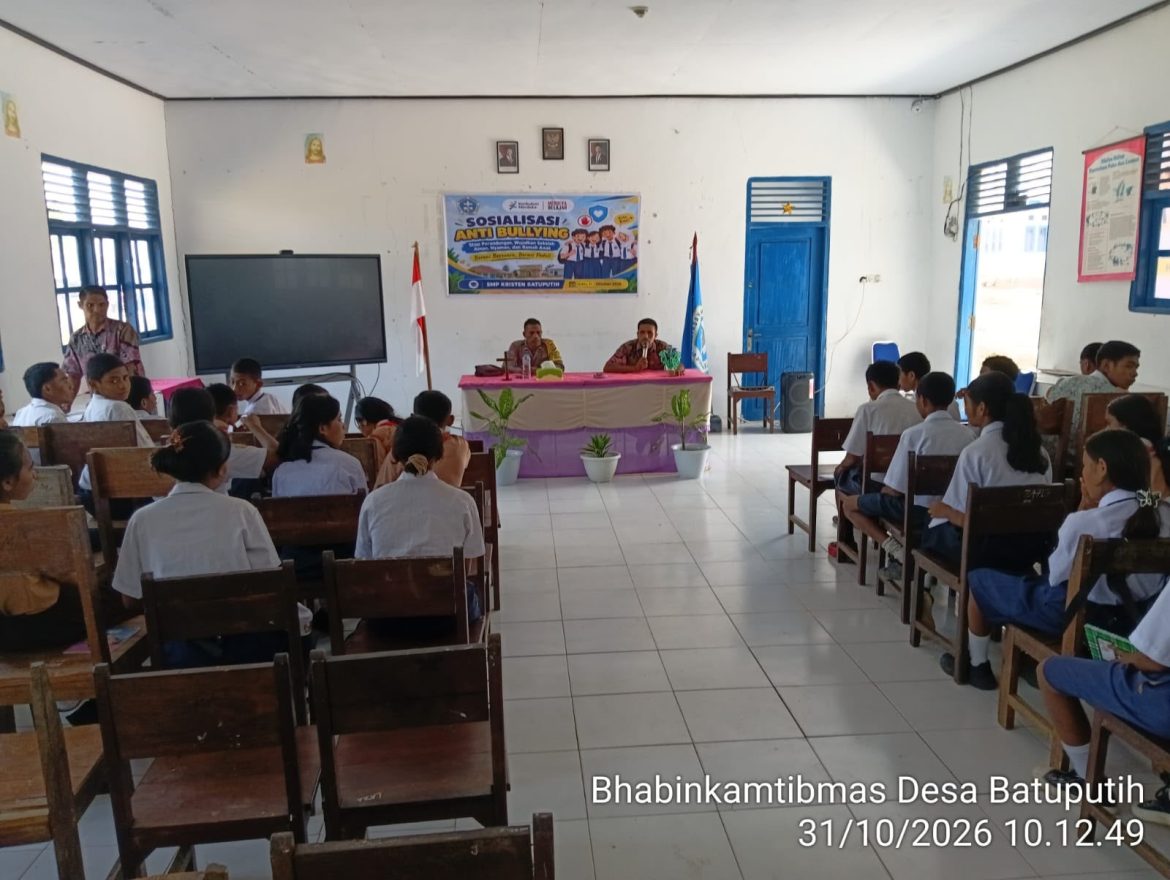 Cegah Perundungan Sejak Dini, Bhabinkamtibmas Batuputih Berikan Edukasi Anti-Bullying di SMP Kristen