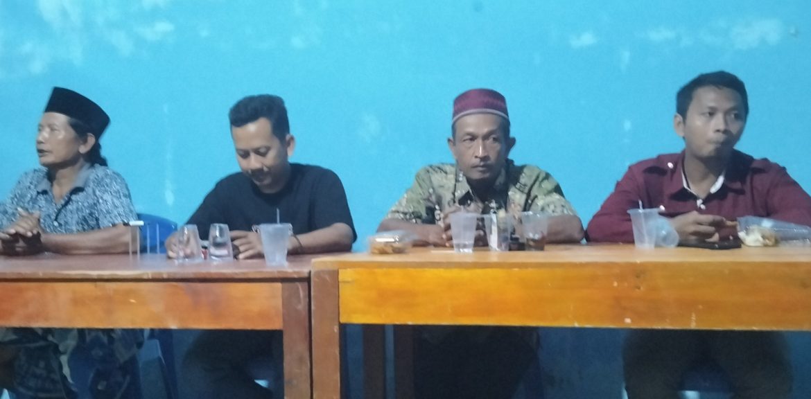 “Warga RW 08 Matangkan Persiapan HUT Transmigrasi ke-46 Melalui Musyawarah Lintas Generasi”